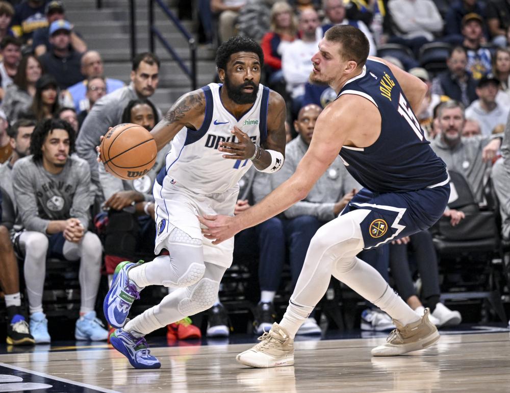 足球的信任 足球的信任